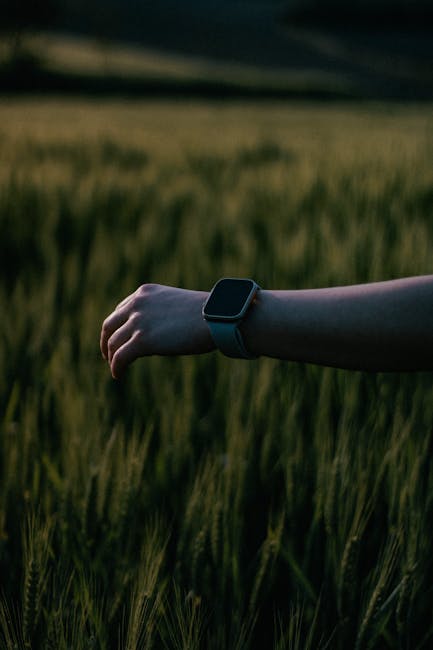 Smartwatch Roundup: Best Features to Look For (GPS, Sensors, Battery) in 2026