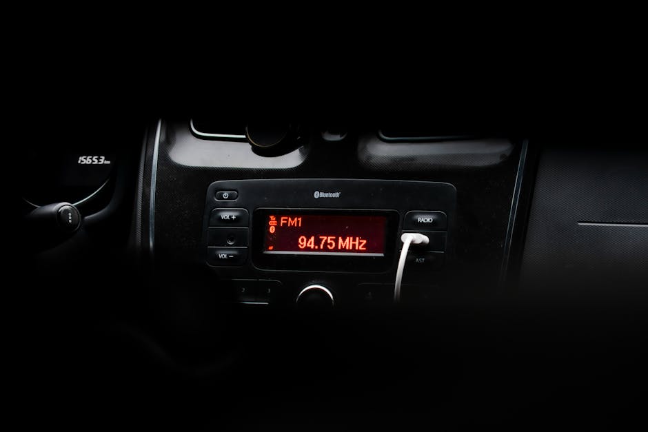 Road trip dashboard with phone streaming best Lithuanian radio stations for car travel, low-latency and safety tips 2026.